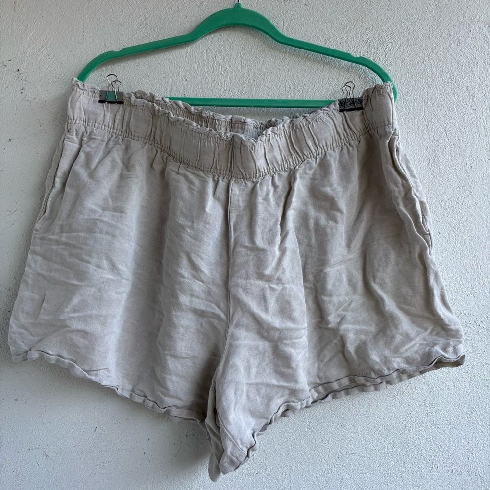 H&M High Waist Women Shorts - Light Gray